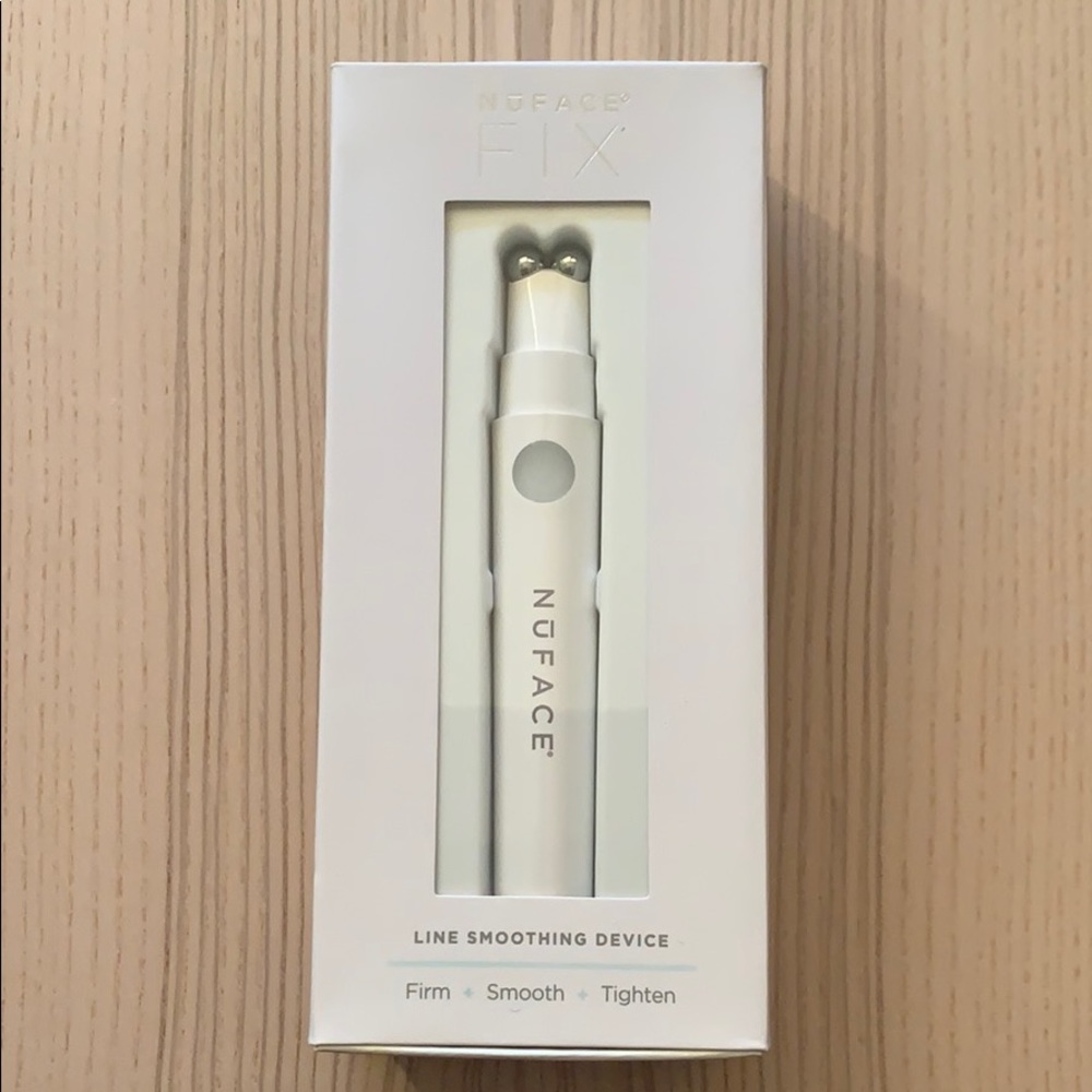 NuFACE FIX Line Smoothing Device and Serum